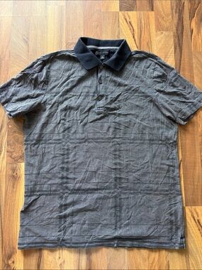 Banana Republic Men's Charcoal Polo with Black Collar Size L